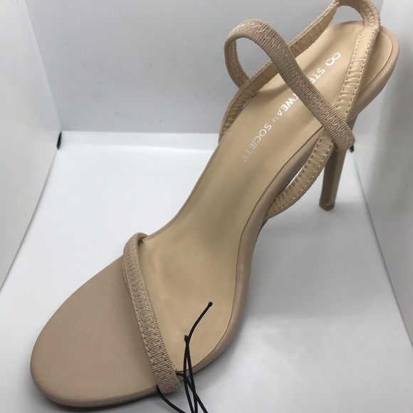 Nude Heels- NWT - Picture 4 of 9
